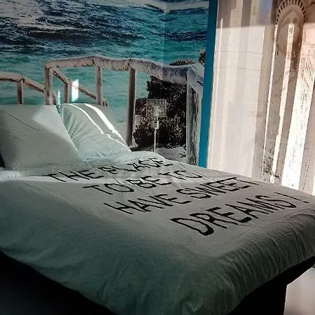 Homestay szállás Loli's Quiet With Swimming Pool Antibes